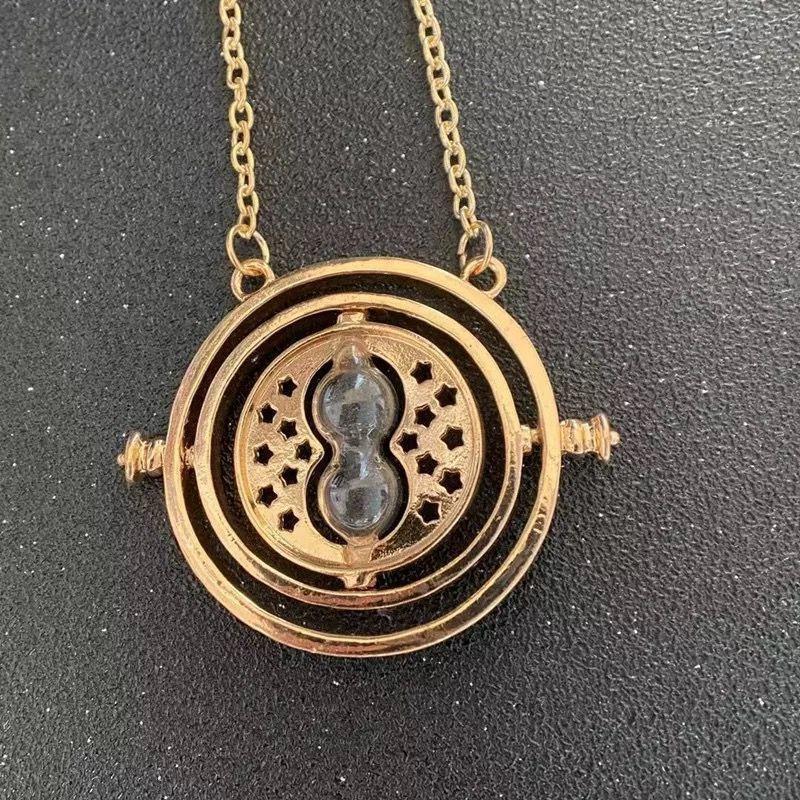 Creative Hourglass Necklace And Earrings Set Fashionable Sweater Chain Pendant Jewelry For Women Elegant Daily Wear Accessories