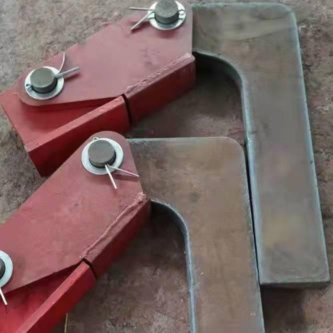 Heavy Duty Dump Truck Tailgate Upper Hinge Hook for Rear Door Lifting and Tipping