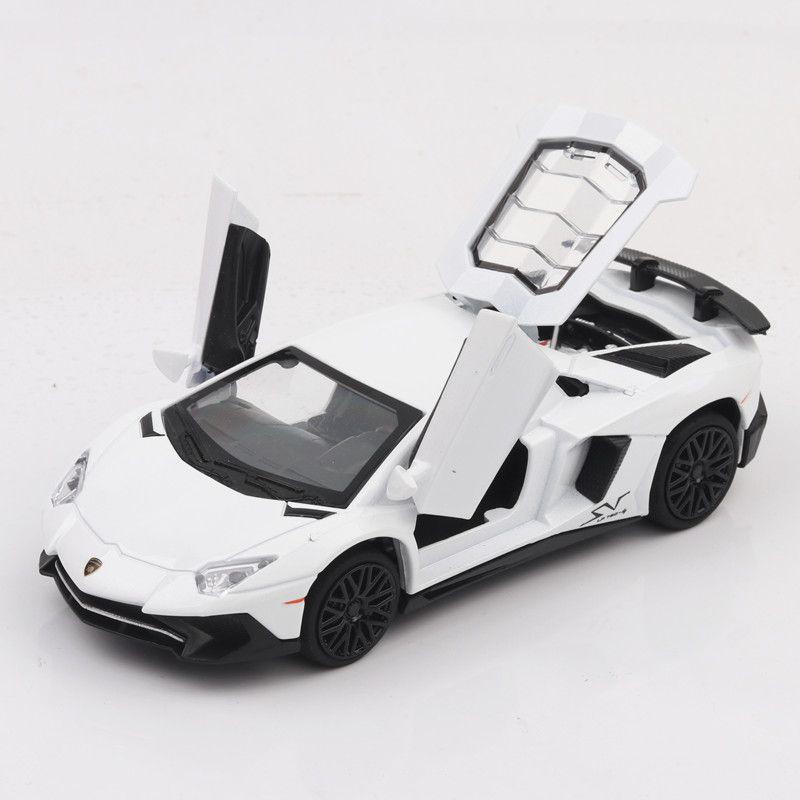 Изысканная модель автомобиля Lamborghini Aventador Lp740 1/32 из литого металла со звуком и светом