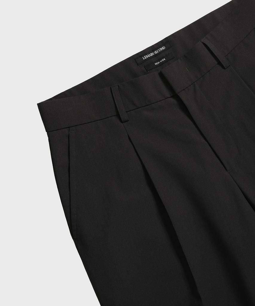 LEMAIN SECOND Single-Pleat Semi-Wide Hidden Elastic Waist Slacks [Black]
