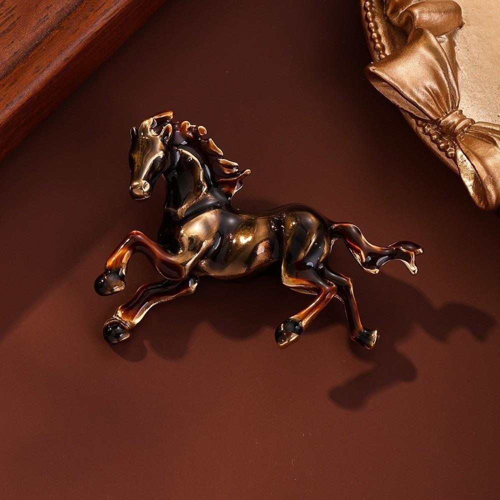 Rhinestone Horse Brooches Lapel Pins Brooch Pins New Running Horse Brooch Jewelry Accessories