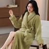 Женский длинный толстый халат из кораллового флиса, зимняя домашняя одежда, однотонный, сохраняющий тепло, утренний халат, простой дизайн, зимняя пижама