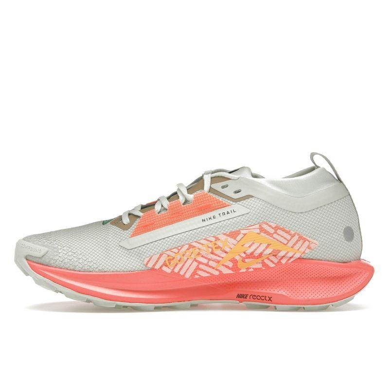 Nike React Pegasus Trail 5 GORE-TEX Светло-серебристый Светло-дикий манго FQ0908-004