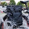 Быстрая установка сумки Thermals для складных велосипедов. Особенности: водонепроницаемая ткань и противоскользящие язычки на молниях.
