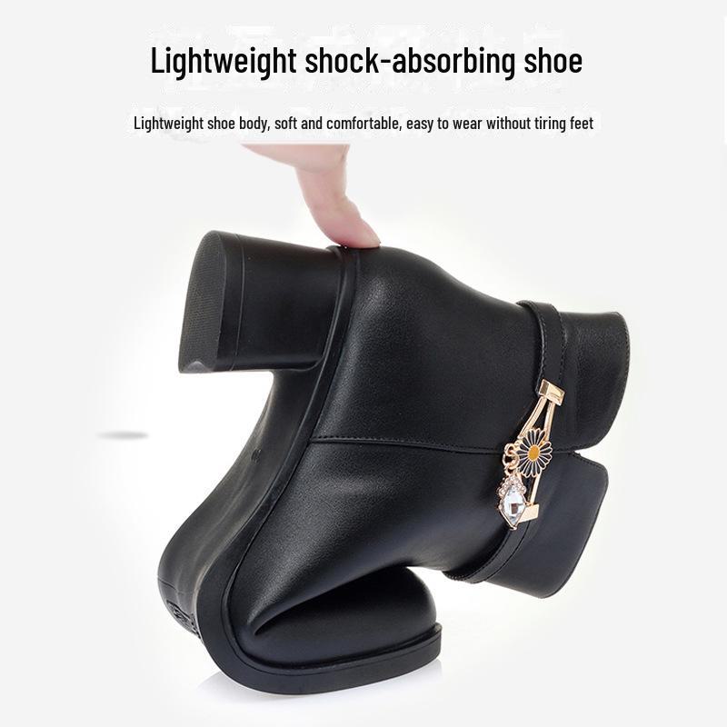 «Женские нескользящие кожаные ботинки на среднем каблуке — осенне-зимняя коллекция с бархатной подкладкой для людей среднего и пожилого возраста»