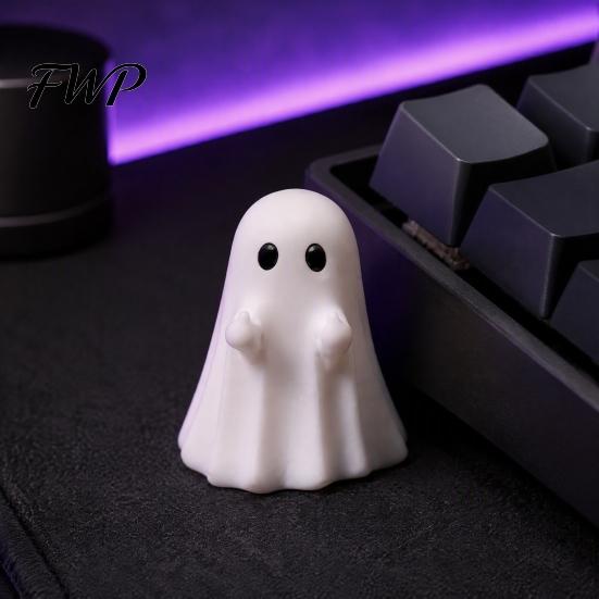 Resin Ghost Sculptures for Shelves 3Pcs Mini Figurines Halloween Decorations, Middle Finger And Goodie Bag Fillers Heart Ornaments Tiered Trays