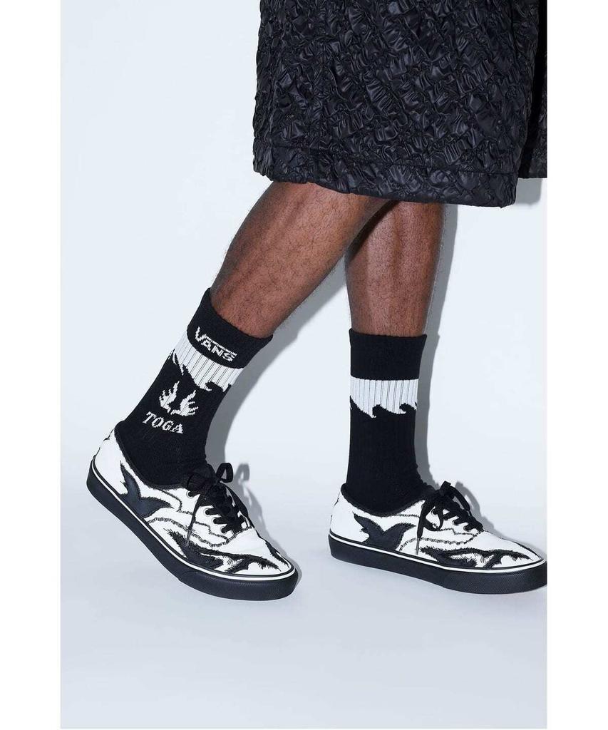 TC32-AJ520 TOGA A Vans Authentic Белый Черный (с Носками Комплект из 2 штук)