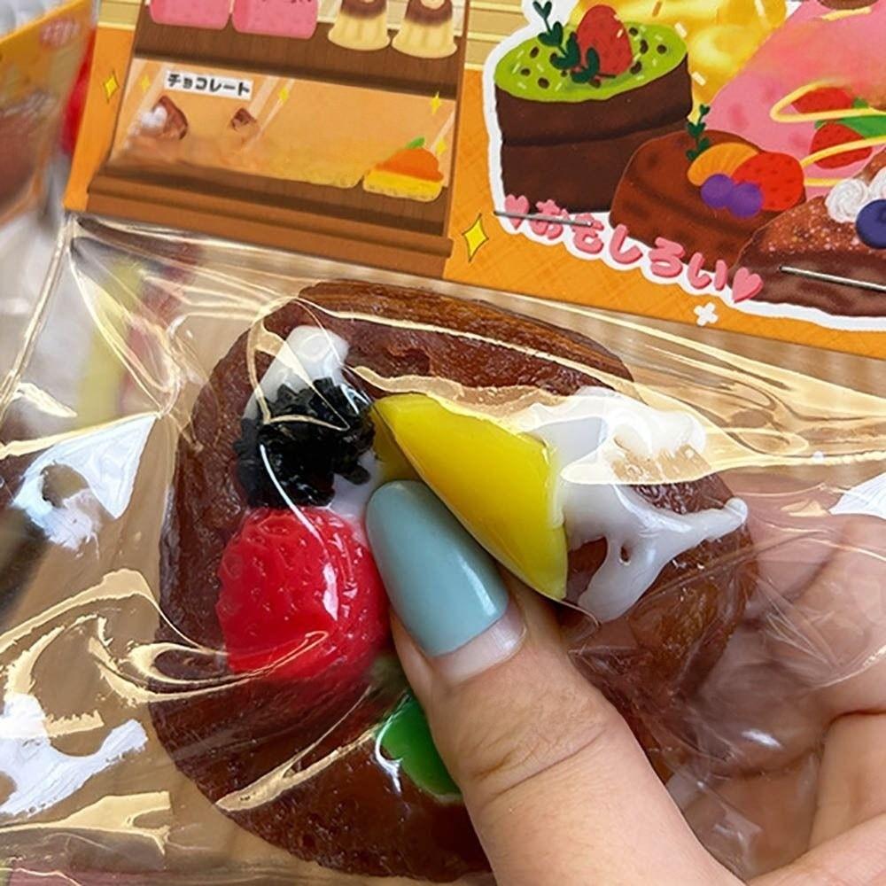 Simulation Slow Rising Squeeze Toy Mini Cute Cake Decompression Toy for Kid Gifts