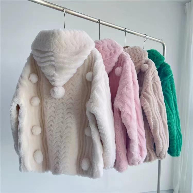 Autumn and winter new lamb wool hooded wool ball sheep shearing medium and long fur young coat thick fur
