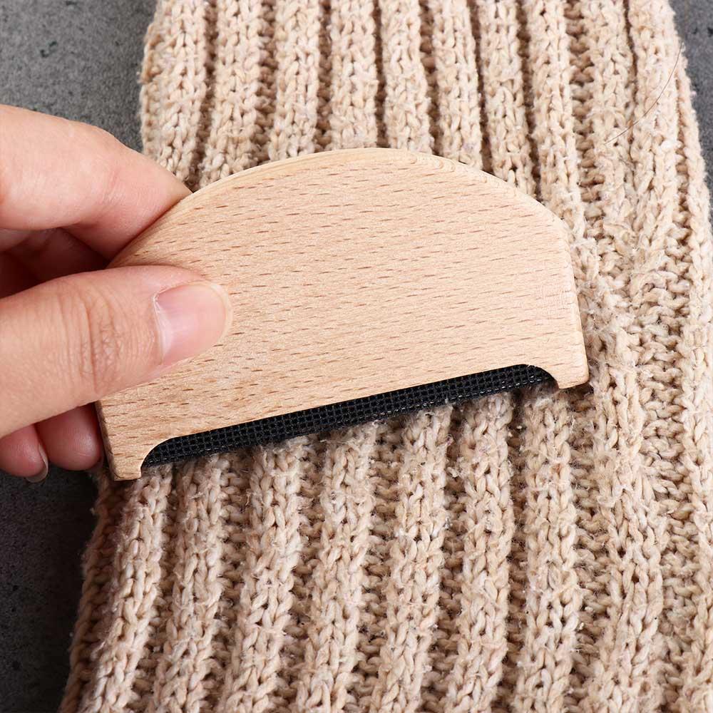 Durable Convenient Wooden Sweater Clothes Comb Fabric Lint Trimmer Epilator Shaver Lint Remover