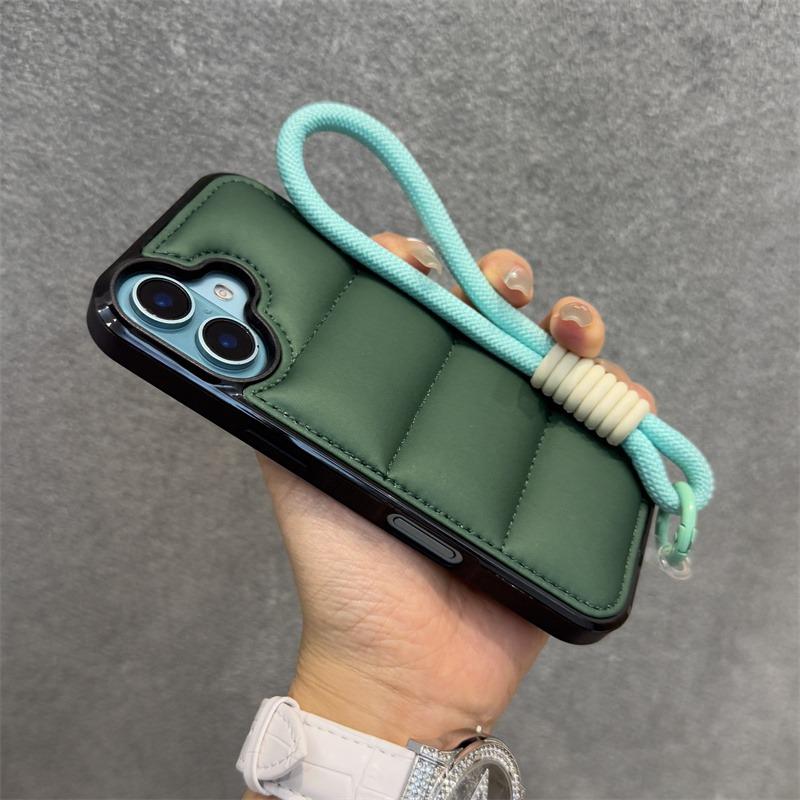 Модный пуховик Чехол-браслет для iPhone 15 16 Pro Max 14 Plus 11 12 13 С ремешком Однотонный Мягкий Ударопрочный Чехол