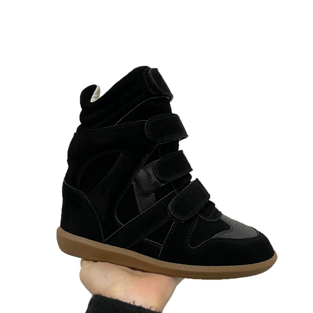 Реальные фото женских высоких кроссовок в том же стиле, что и у знаменитости