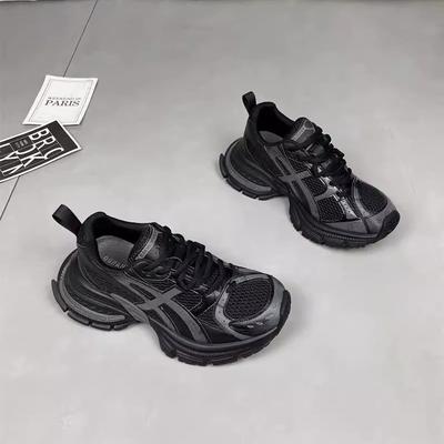 Кожаные кроссовки на платформе для женщин, весна 2025, новые сетчатые дышащие старые полированные легкие спортивные и повседневные туфли