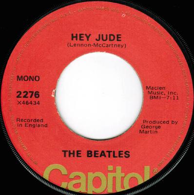 7-дюймовая пластинка BEATLES - Hey Jude / Revolution 2276 CAPITOL 1976 США Рок Б/У