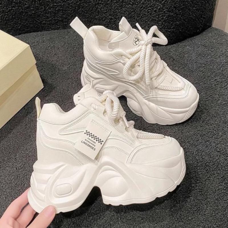 Летняя обувь для увеличения роста для женщин с толстой подошвой, маленькие туфли на высоком каблуке в стиле «папины кроссовки», универсальная спортивная повседневная обувь