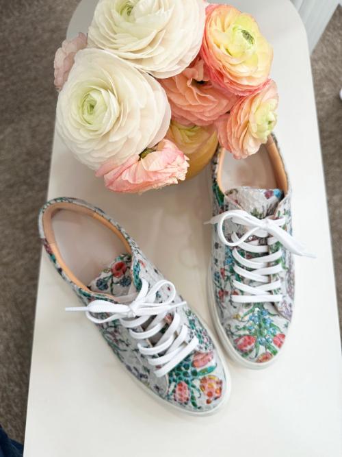 [Inthebalcony] Marie Flower Python Lace-up Sneakers Cushioning Athletic Shoes
