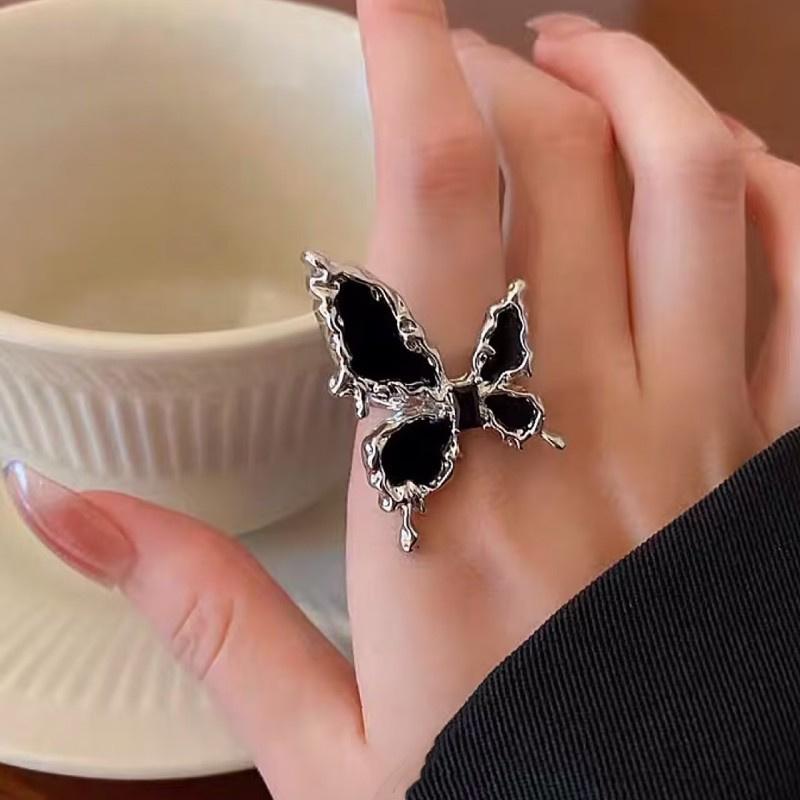 Увеличенное регулируемое кольцо Black Butterfly Iron Bone Fun