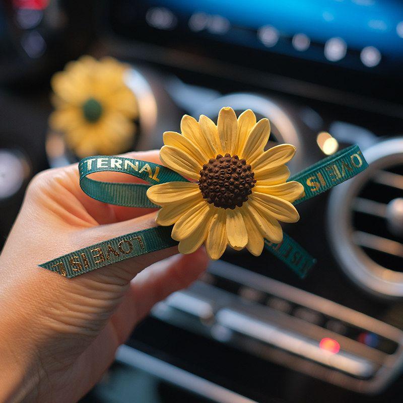 Summer Sunflower Car Fragrance Diffuser Air Vent Decoration Aroma Stone Car Interior Ornament for Women