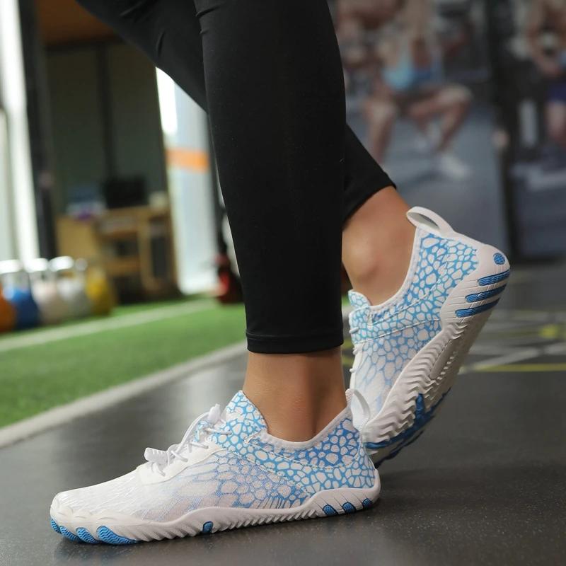 Нескользящие туфли из желе без каблуков, тапочки для девочек, дизайнерские роскошные шлепанцы 2024 года, брендовые сандалии для влюбленных для женщин, теннис