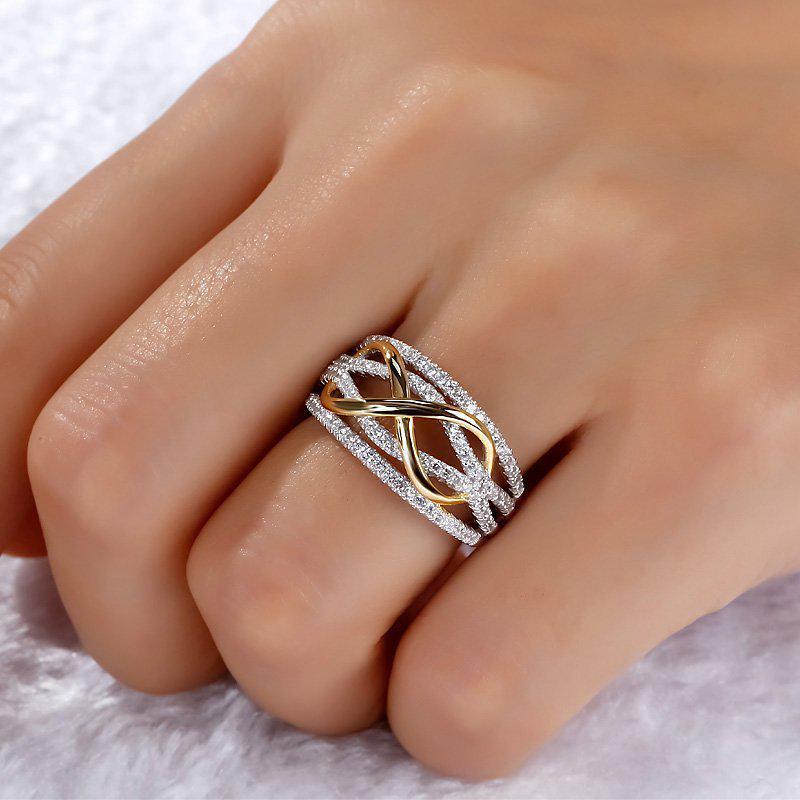 Экологичное двухцветное кольцо-восьмерка с изысканным дизайном