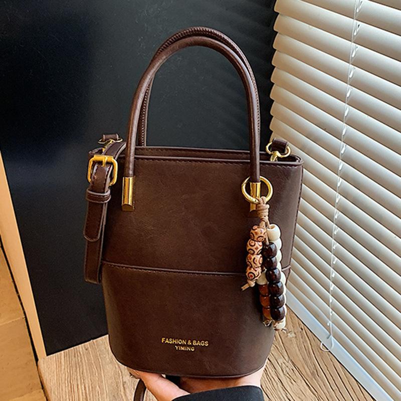 Fashion and High-value Retro Small Bag Women's Winter New Casual Messenger Bag Portable Bucket Bag Small Bag