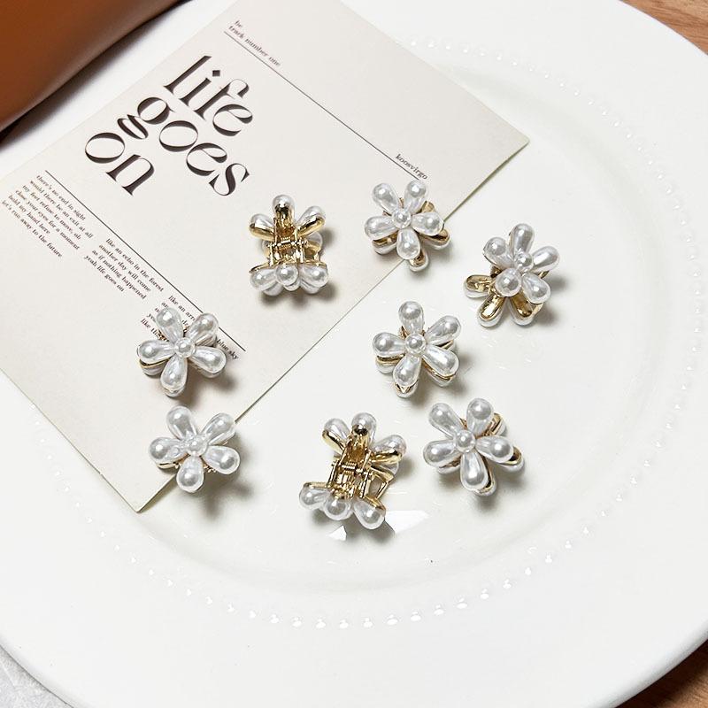 Exquisite Metal Flower Hair Claws Luxury Imitation Pearl Small Hair Clip Crab Hairpin Barrettes For Girls Children Hair Accessories
