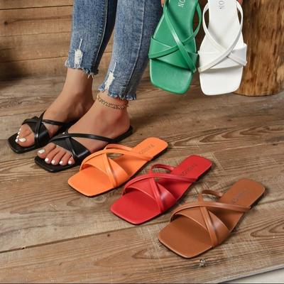 Европейские и американские повседневные тапочки большого размера на плоской подошве, женские, осень 2024, новая квадратная верхняя одежда, модная пляжная обувь карамельного цвета