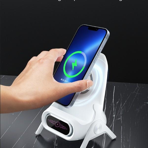 2026 Creative Small Chair Phone Holder and Wireless Charger with Amplifier Function