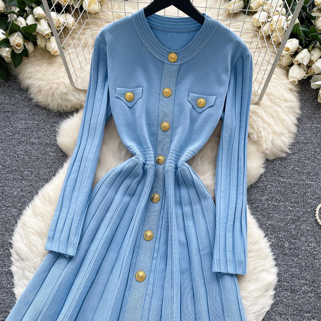 Осень Зима Платья А-силуэта с высокой талией и вязаной юбкой-зонтиком 2025 Новые пуговицы О-образный вырез Длинный рукав Свободное платье-свитер Женское