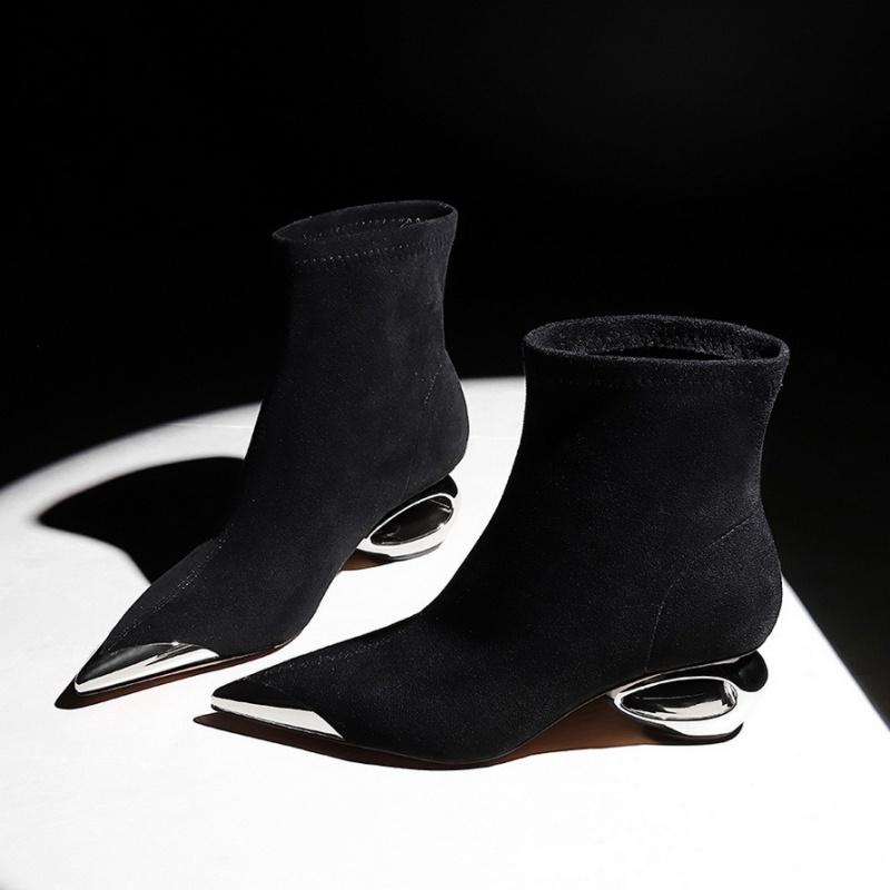 Женские модные сапоги с металлическим острым носком на грубом каблуке, черные винтажные замшевые эластичные ботильоны 2025 года, зимние женские короткие сапоги для отдыха на открытом воздухе