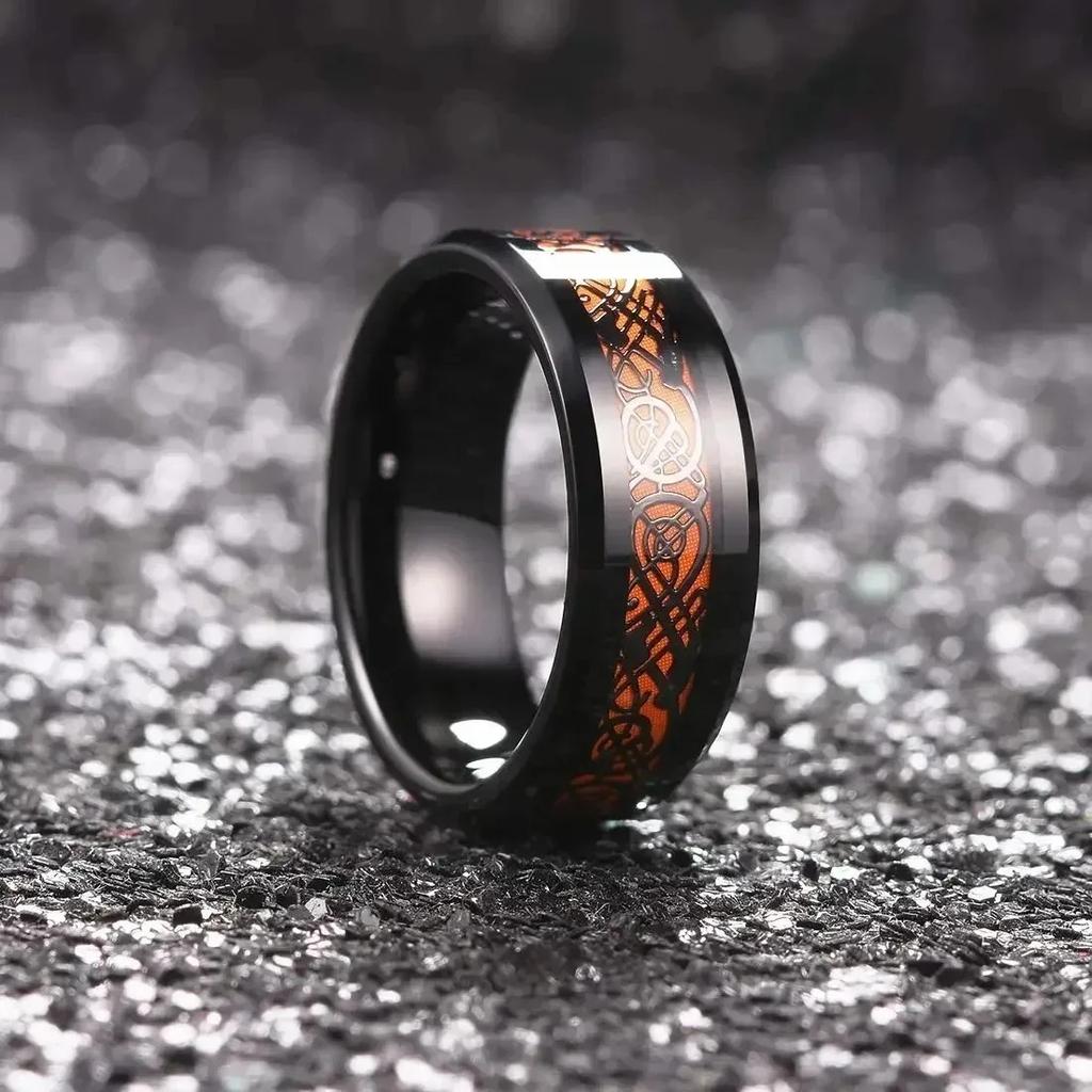 Fashion 8mm Men Stainless Steel Celtic Dragon Rings Inlay Orange Carbon Fiber Rings For Men Women Wedding Band Jewelry