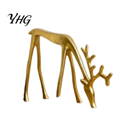 Bedroom Decorative Accents Christmas Reindeer Statue, Small Deer Sculpture Figurine, Modern Elegant Statues Holiday Decor for Tabletop, Mantel, Living