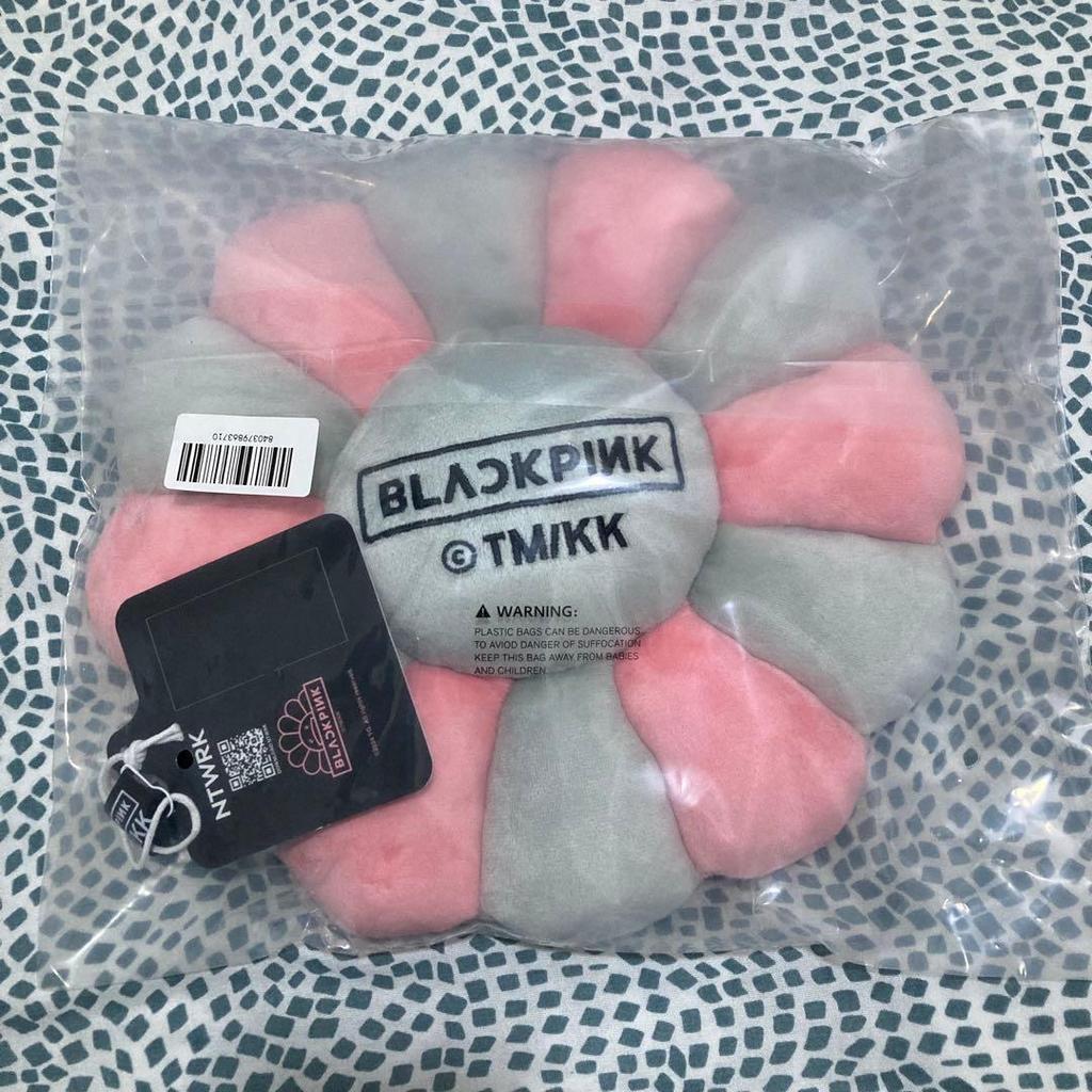 Подушка-цветок BLACKPINK МУРАКАМИ Такаси Murakami Kaikai Kiki