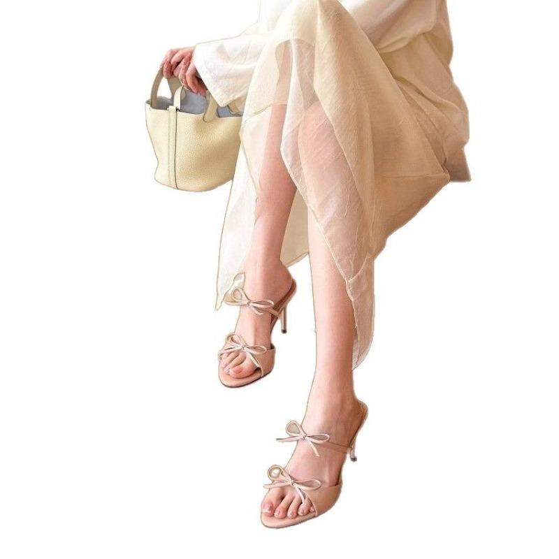 Модные женские сандалии-хиты продаж 2025 Лето Новые женские шлепанцы Тонкий каблук Открытый носок Модные с бантом-бабочкой Высокий каблук Вечерние шлепанцы Обувь