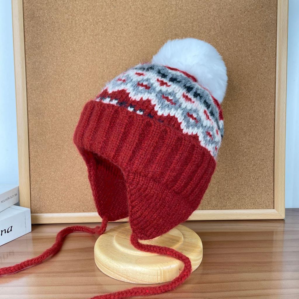 Корейская шерстяная шапка для женщин с ретро-узором, осенне-зимняя, утолщенная, теплая, с защитой ушей, завязками, милым меховым помпоном, вязаная шапка-ушанка