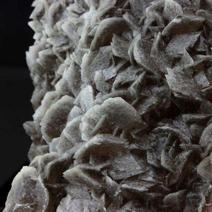 Pierres et Minéraux. Calcite. 2349.5 ct. Lamalou les Bains, Hérault, France.