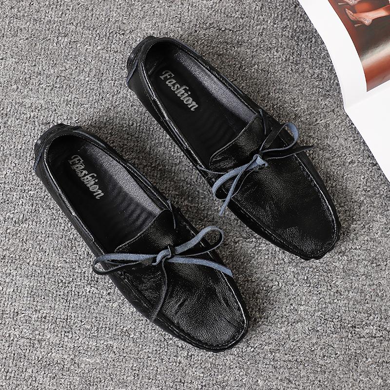 Fashion Soft-Soled Ultra-light Loafers Elegantes Mens Casual Leather Shoes Breathable Slip On Flats Solid Color Man Moccasins Boat Shoes