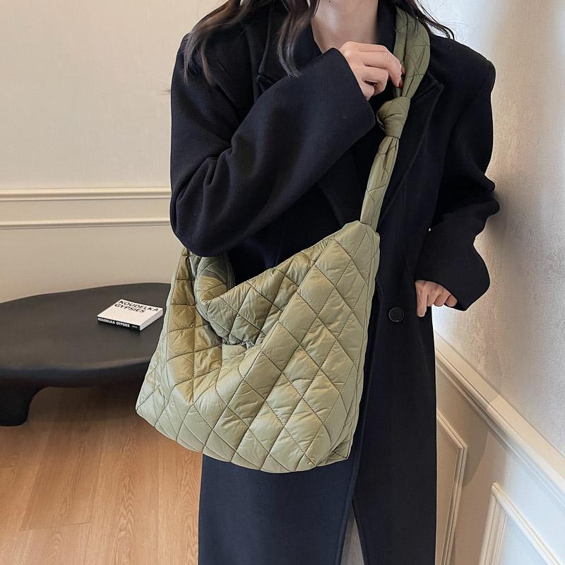 Women's Cloud Pleated Tote Bag Women's Lightweight Large Capacity Crossbody Underarm Bag