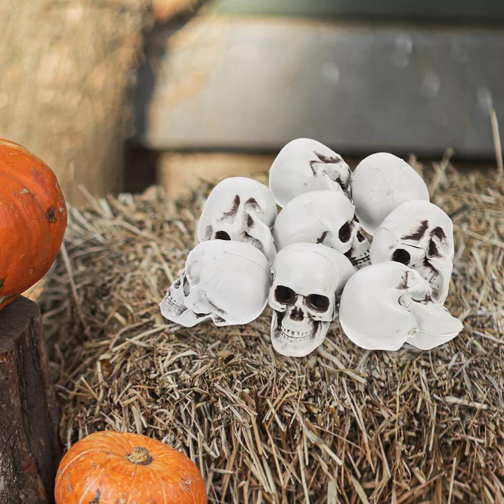 10Pcs Table Decor Skull Heads Scary Props Terrifying Skulls Decoration for Halloween Party