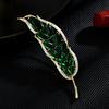 New Women's Design Leaf Brooch Luxurious Green Leaf Brooch Retro Elegant Fashionable Elegant Suit Coat Accessories