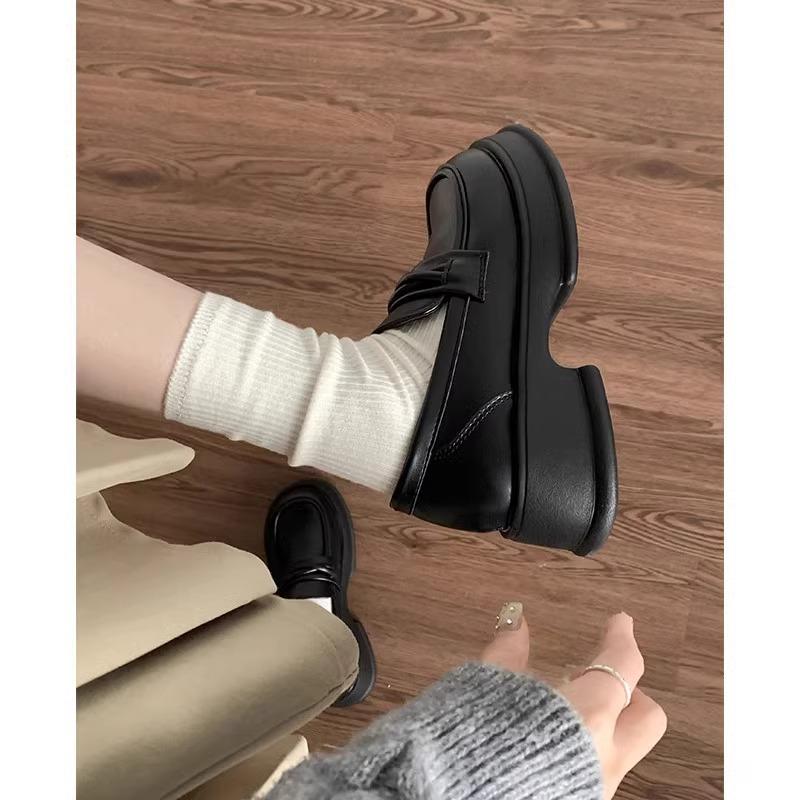 Small Leather Shoes Women's British Style 2025 New Spring and Autumn Jk Retro with Skirt Loafers Versatile Platform Women's Shoes