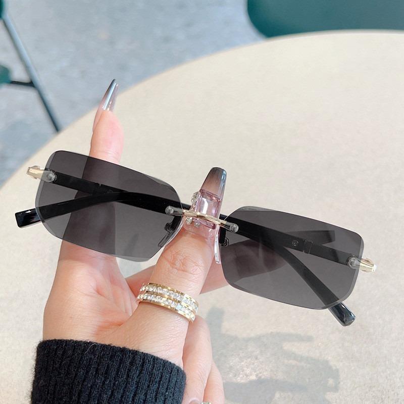 Trendy Rimless Rectangle Sunglasses Frameless Fashion Shades Punk Sunglasses Gradient Men Women UV400 Eyewear Driving