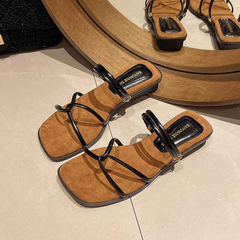 Fashion versatile Internet celebrity retro sense square head word with slope heel sandals women summer Maillard two wear sandals