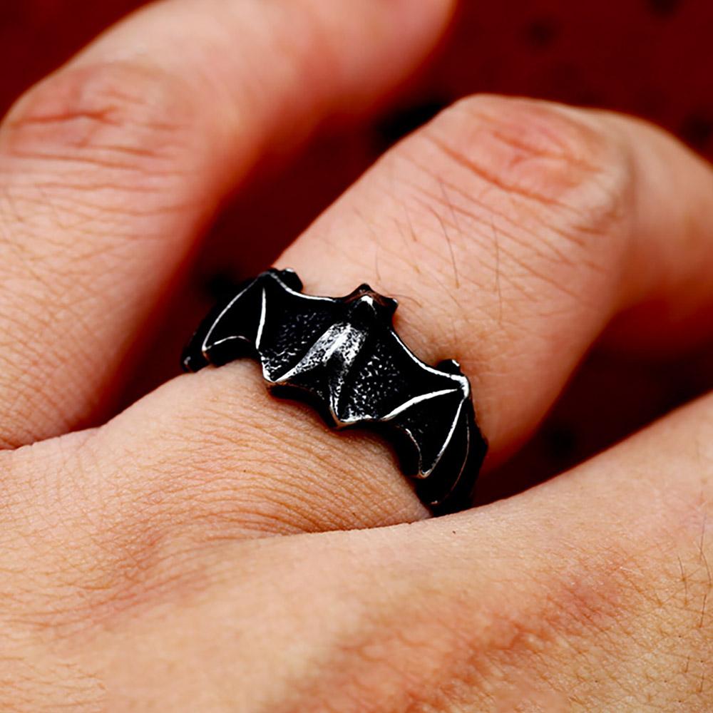 Vintage Cool 316L Stainless Steel Bat Rings For Women Men Biker Punk Fashion Animal Ring Party Jewelry Halloween Gift Wholesale
