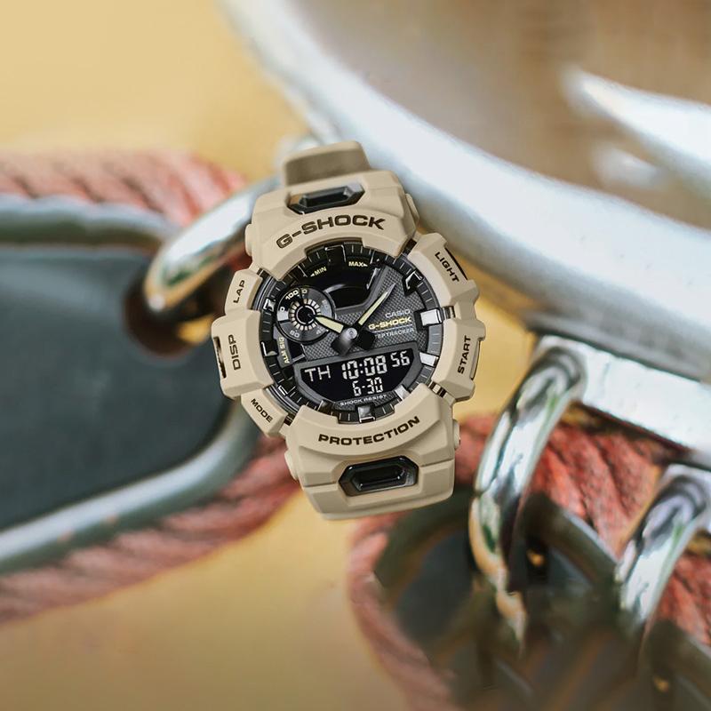 Casio Серия G-SQUAD Ударопрочные и водонепроницаемые Двойной дисплей Bluetooth Подсветка Спорт Повседневные Универсальные функции Шагомер Кварцевый механизм GBA-900UU-5APR