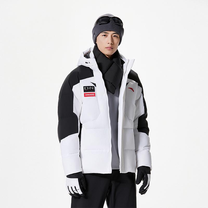 Anta Короткая куртка-пуховик Ice Armor с капюшоном и буквенным принтом, мужская верхняя одежда, цвет «белоснежный» 152347946-1