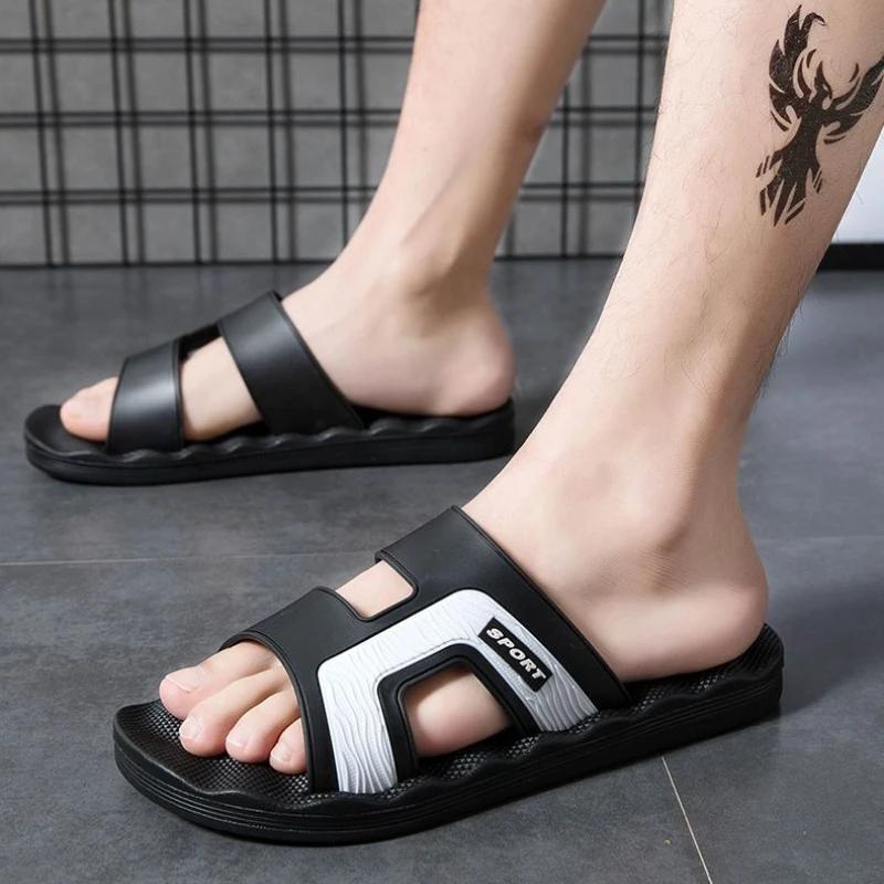 Fashion Slippers for Men Black Soft Bathroom Eva Shoes Rubber Mascullino Adult Cheap Liquidation Y2k 2025 Fashion Pvc Trend Sandals Man
