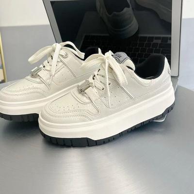 2024 новая корейская версия повседневные кеды с взрывным узором, белые кеды, нишевая толстая подошва, увеличивающая рост, модная спортивная обувь, тренд