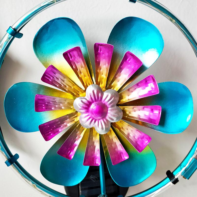 Solar-Powered Peacock Garden Spinner - Metal Kinetic Wind Spinner For Outdoor Decoration, Perfect For Patio, Lawn, And Garden