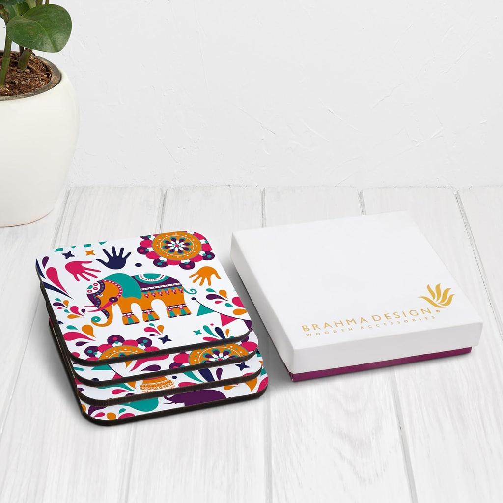 Набор с подарочной коробкой. Набор индийского дизайна из 4 настольных квадратных подставок размером 3,75 x 3,75 дюйма. Деревянные декоративные элементы для кухонного стола для чашек, кружек, банок, стаканов.